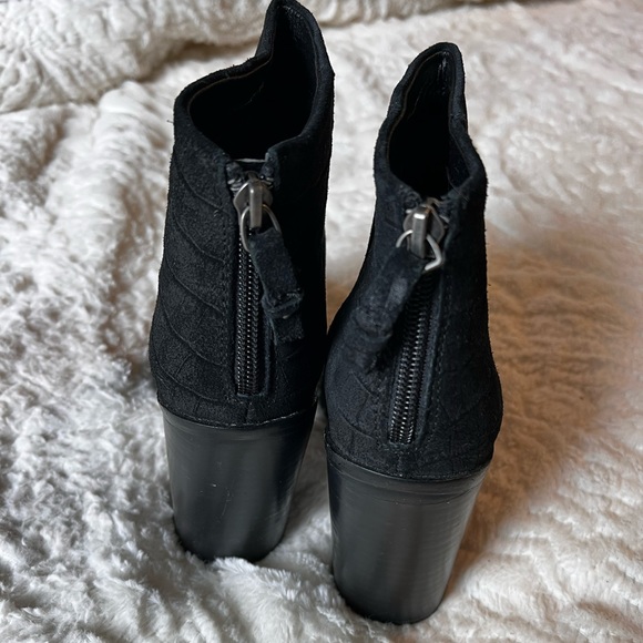 KDB booties - Picture 4 of 4